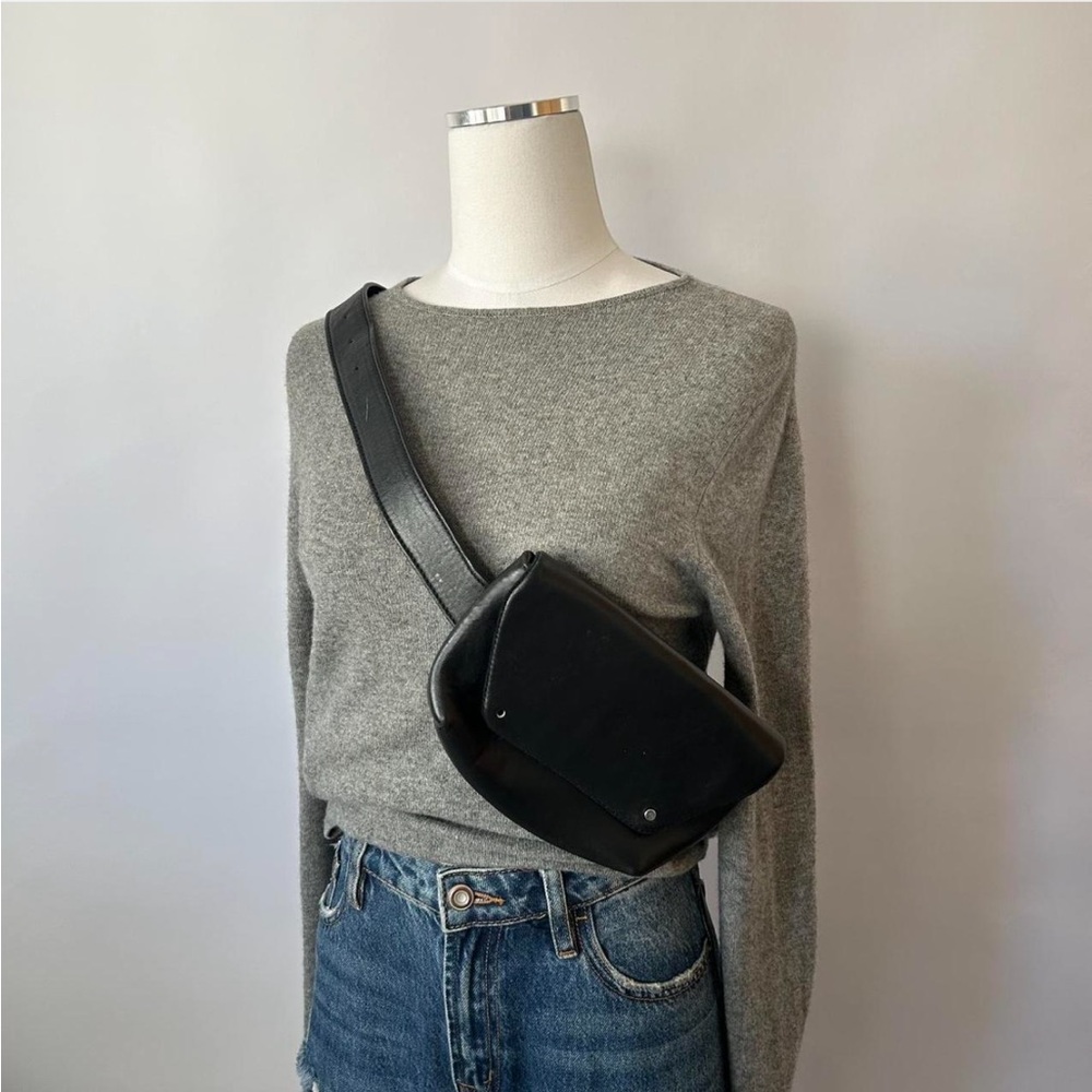 Free People Black Leather Belt Sling Bag. - Picture 3 of 11